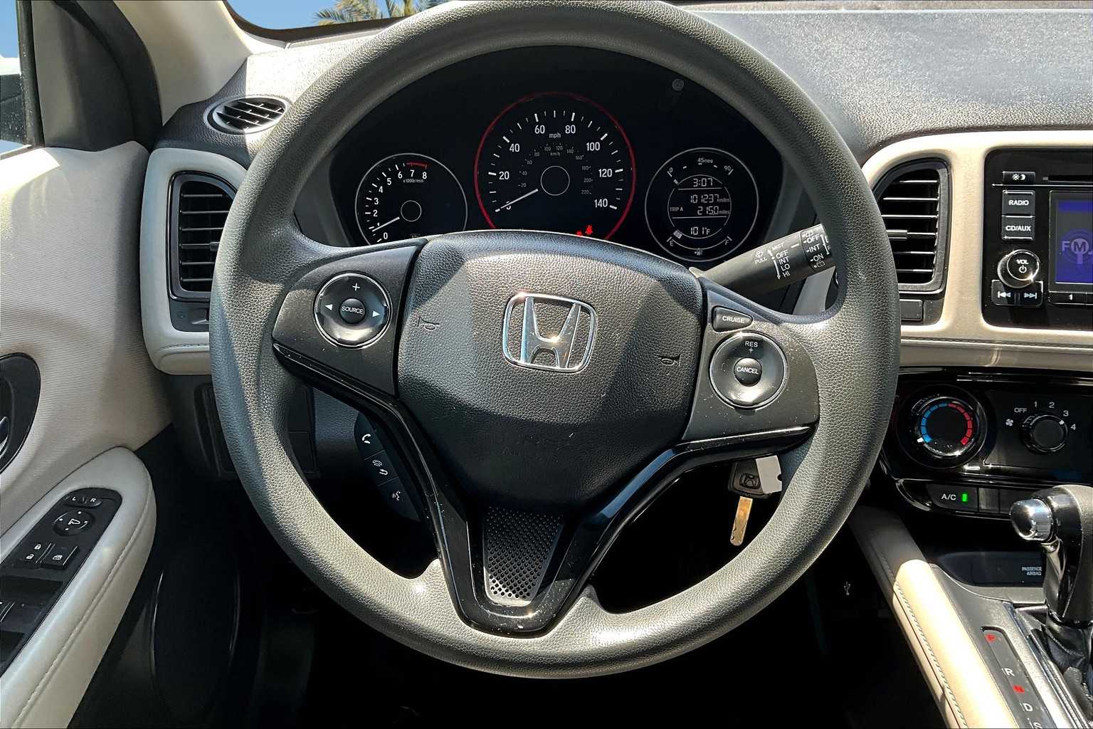 2016 Honda HR-V LX 15
