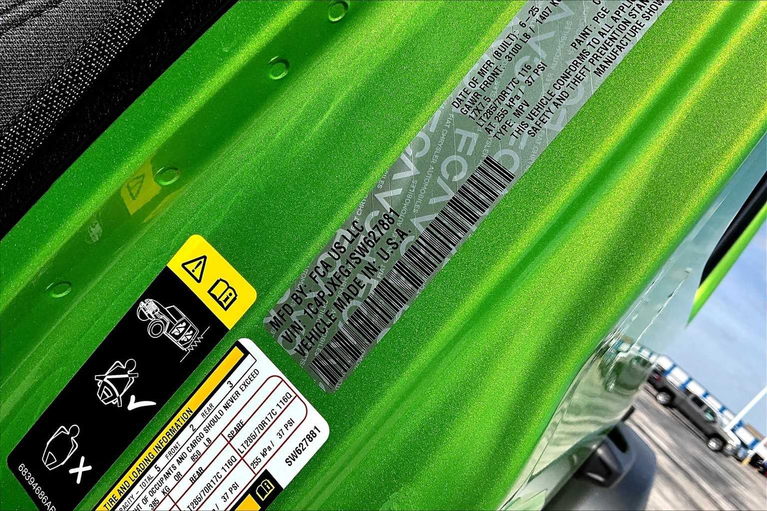 Thumbnail: 2025 Jeep Wrangler - 21