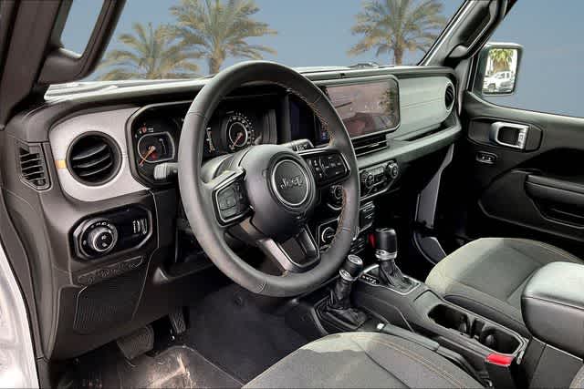 Thumbnail: 2024 Jeep Gladiator - 2