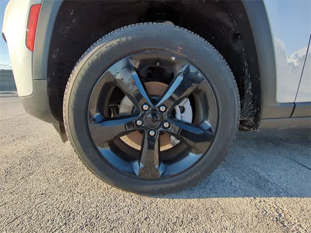 Thumbnail: 2024 Jeep Grand Cherokee - 13