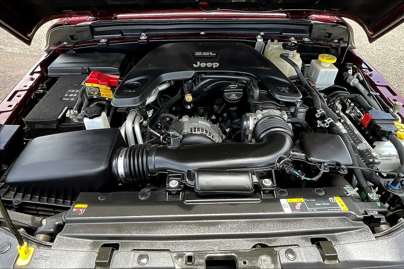 2021 Jeep Gladiator Sport 8