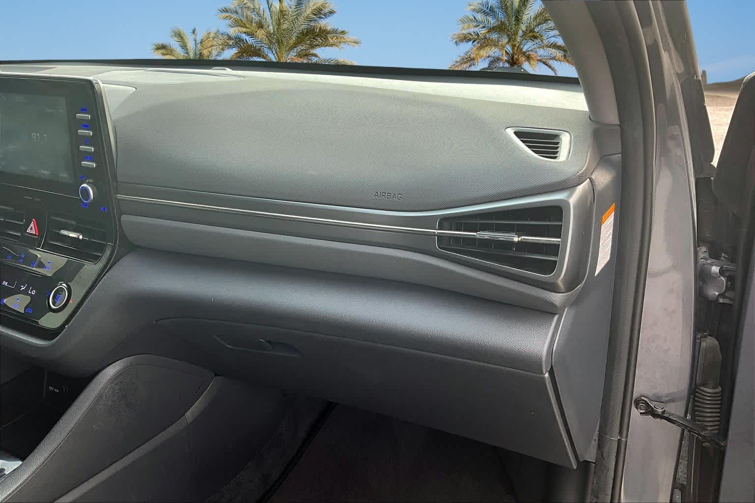 Thumbnail: 2020 Hyundai Ioniq - 20