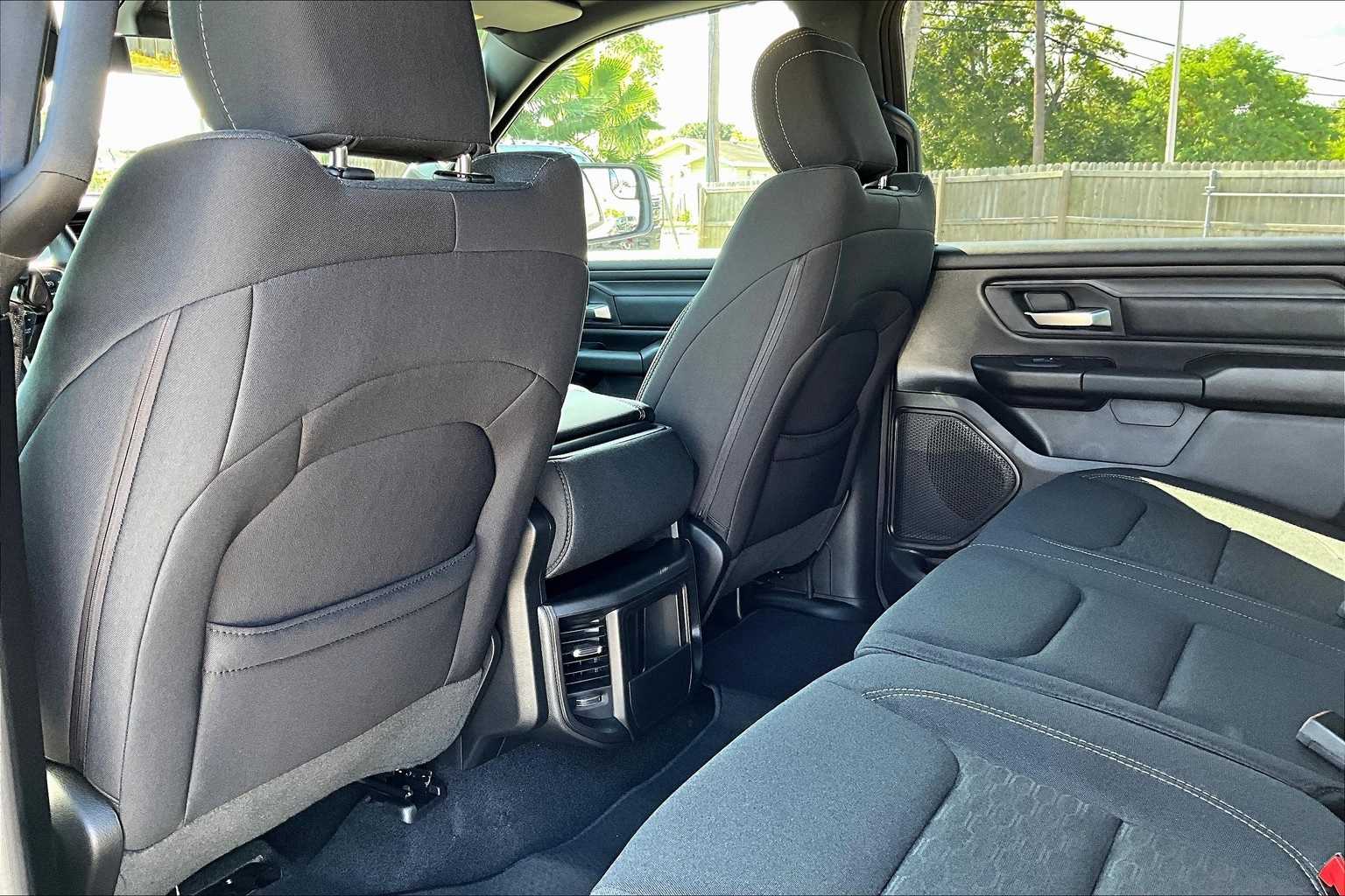 Thumbnail: 2025 RAM 1500 - 10