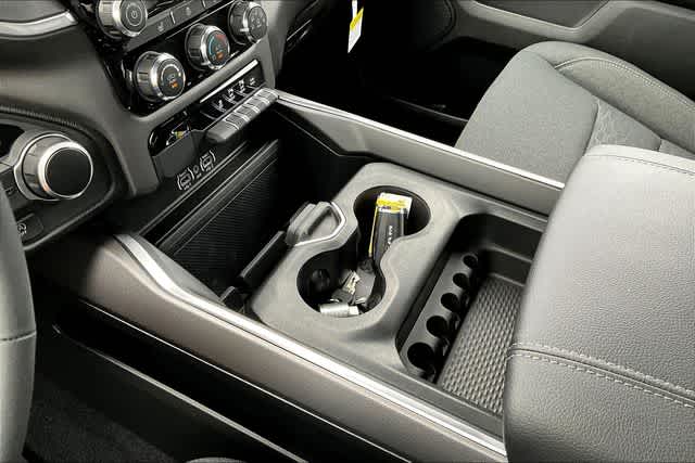 Thumbnail: 2026 RAM 1500 - 17