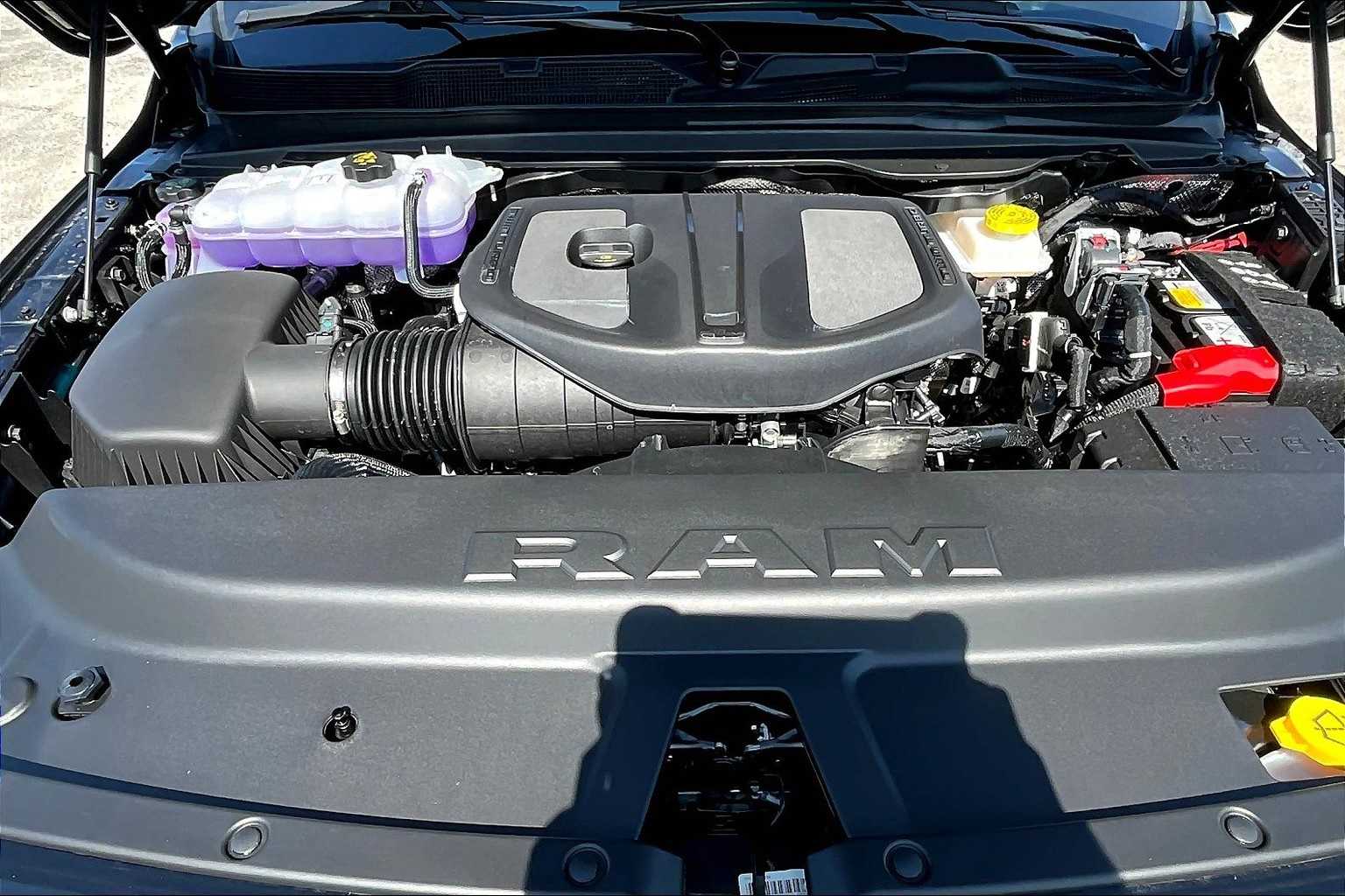 Thumbnail: 2026 RAM 1500 - 9