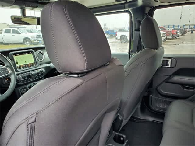 Thumbnail: 2022 Jeep Wrangler - 12