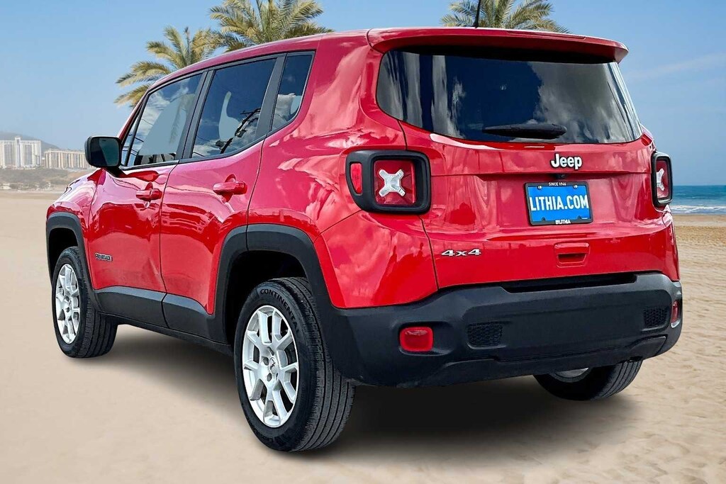 Used 2023 Jeep Renegade Latitude SUV