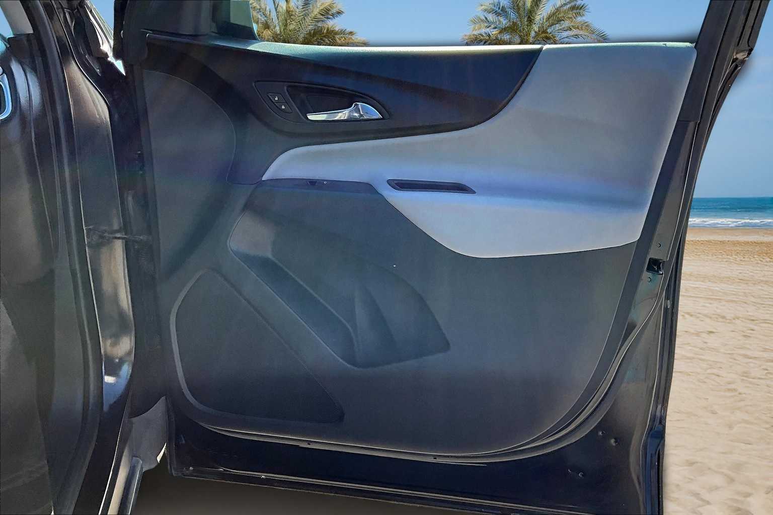 Thumbnail: 2020 Chevrolet Equinox - 28
