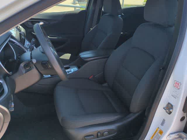 Thumbnail: 2023 Chevrolet Malibu - 18