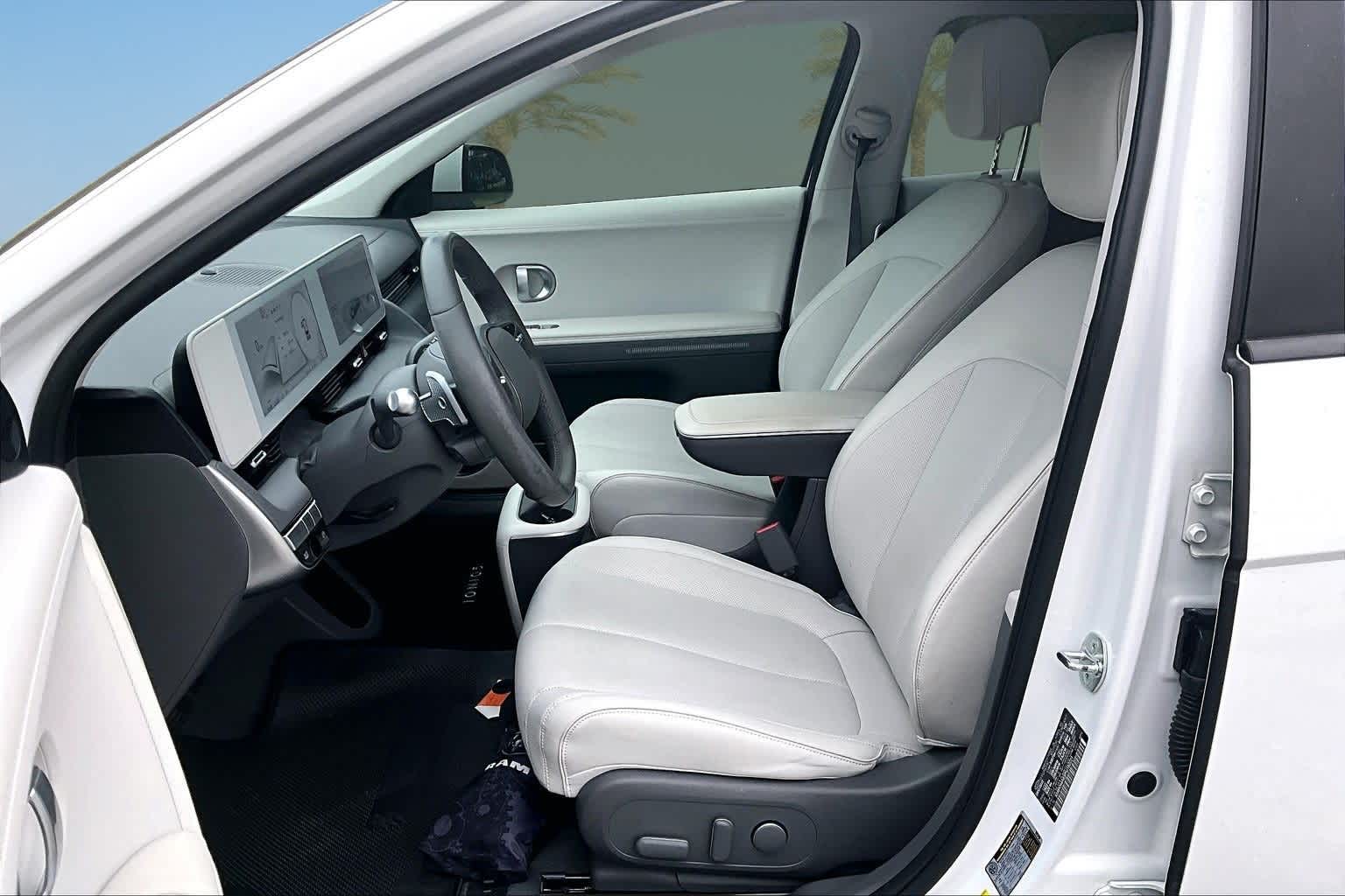 Thumbnail: 2023 Hyundai Ioniq 5 - 10