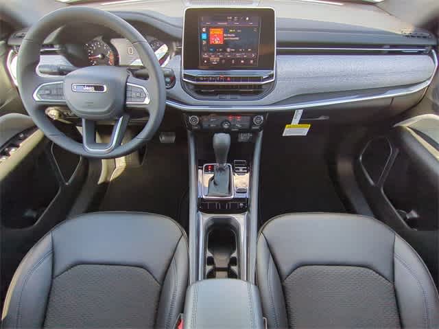 2025 Jeep Compass Latitude 16