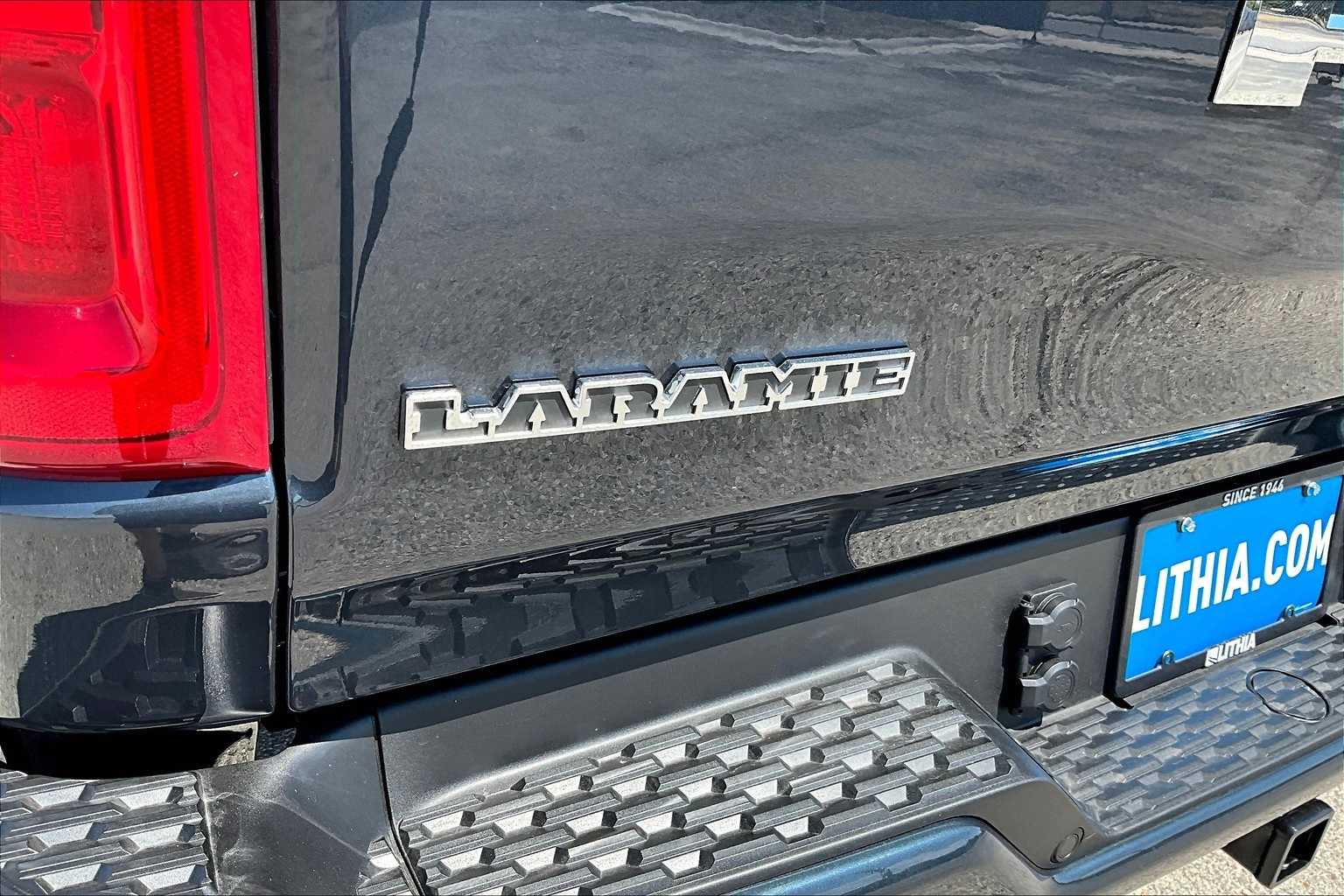 Thumbnail: 2026 RAM 1500 - 7