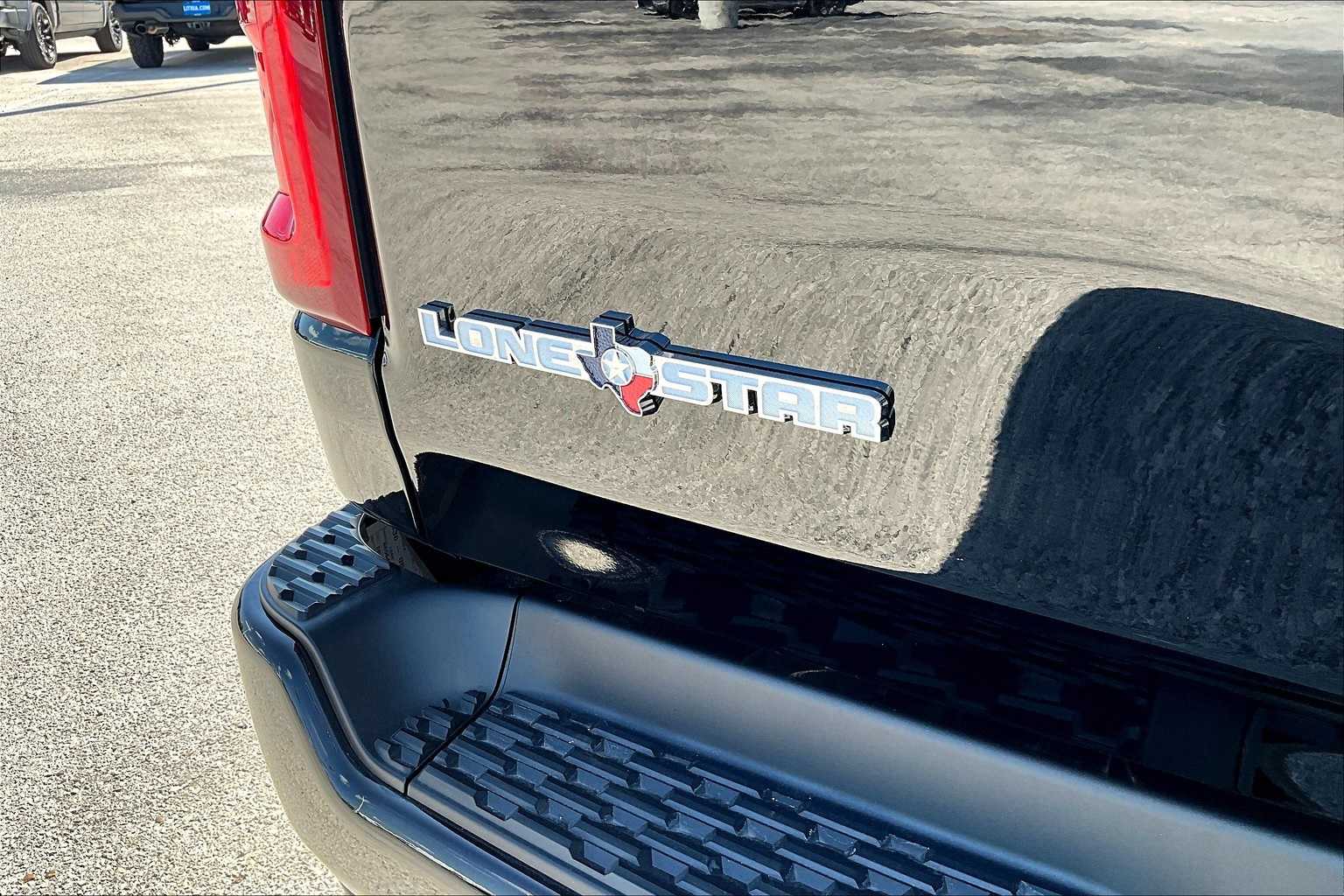 Thumbnail: 2026 RAM 1500 - 7