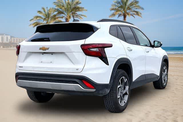Thumbnail: 2025 Chevrolet Trax - 14