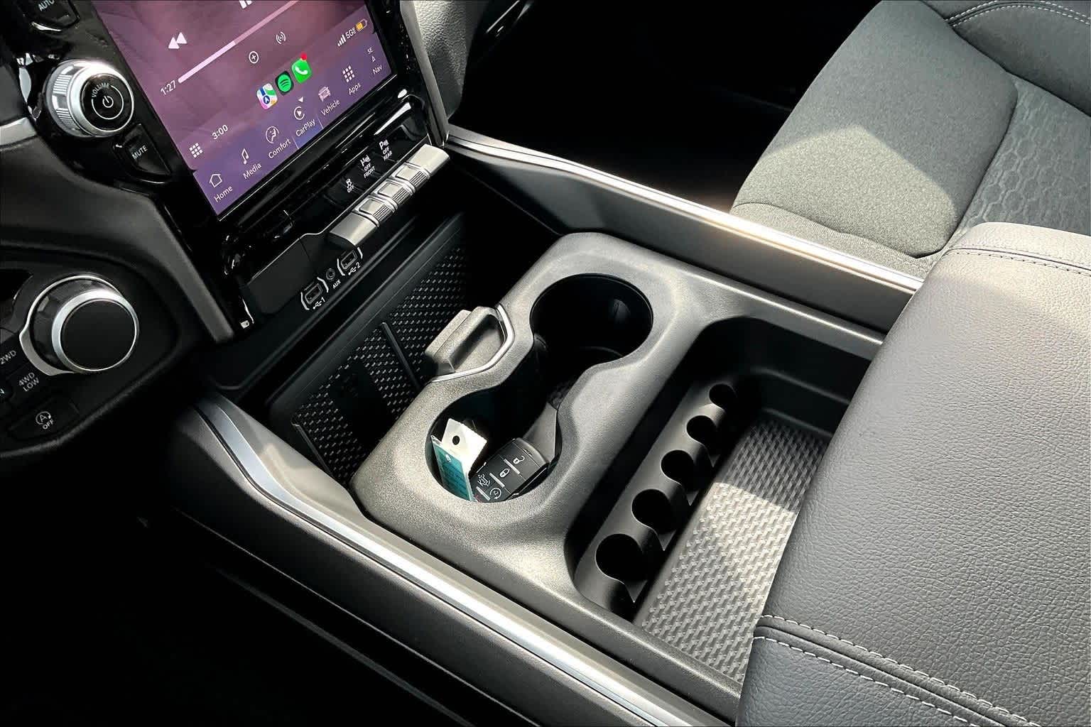 Thumbnail: 2026 RAM 1500 - 17