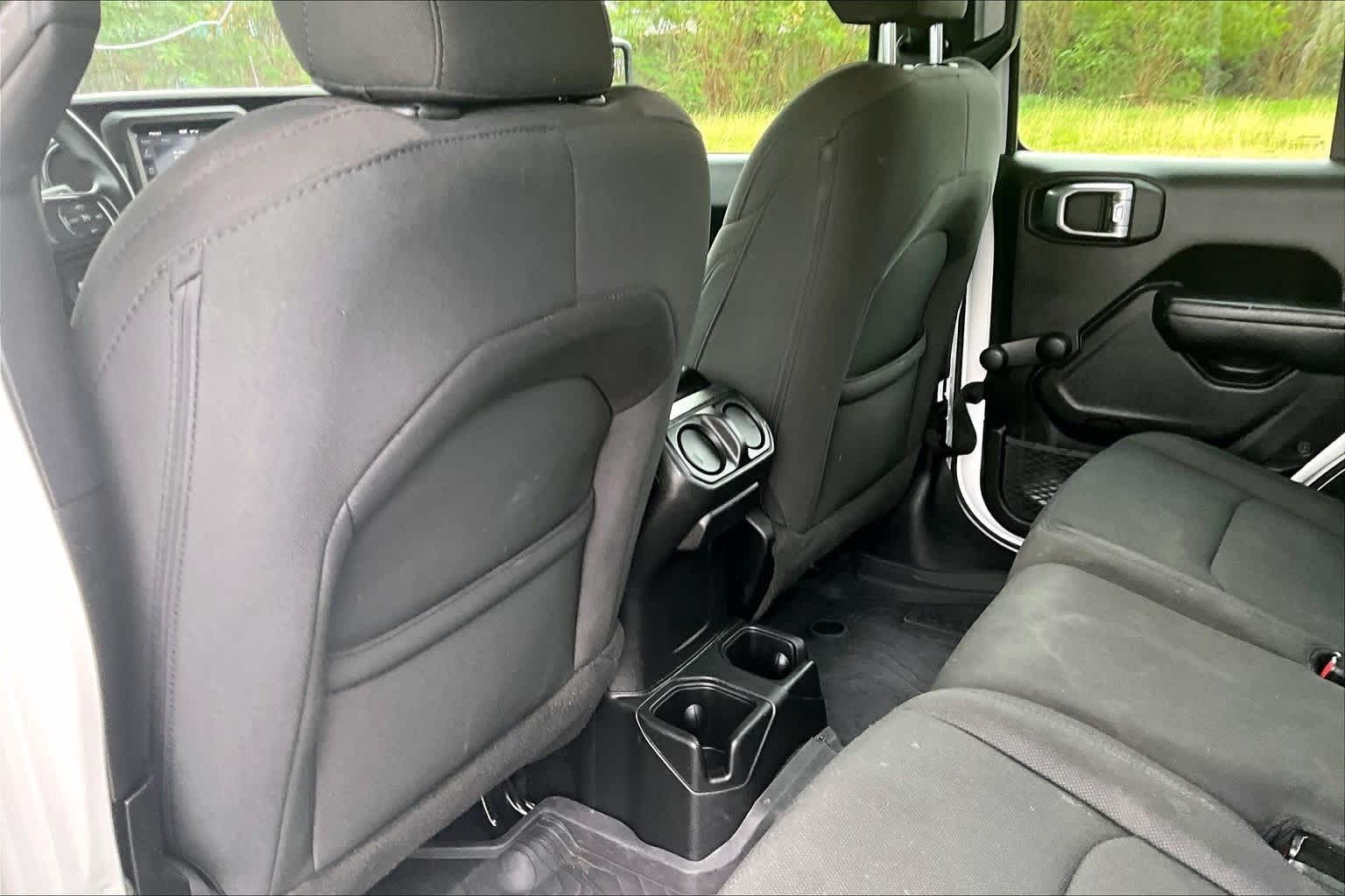 Thumbnail: 2023 Jeep Gladiator - 11