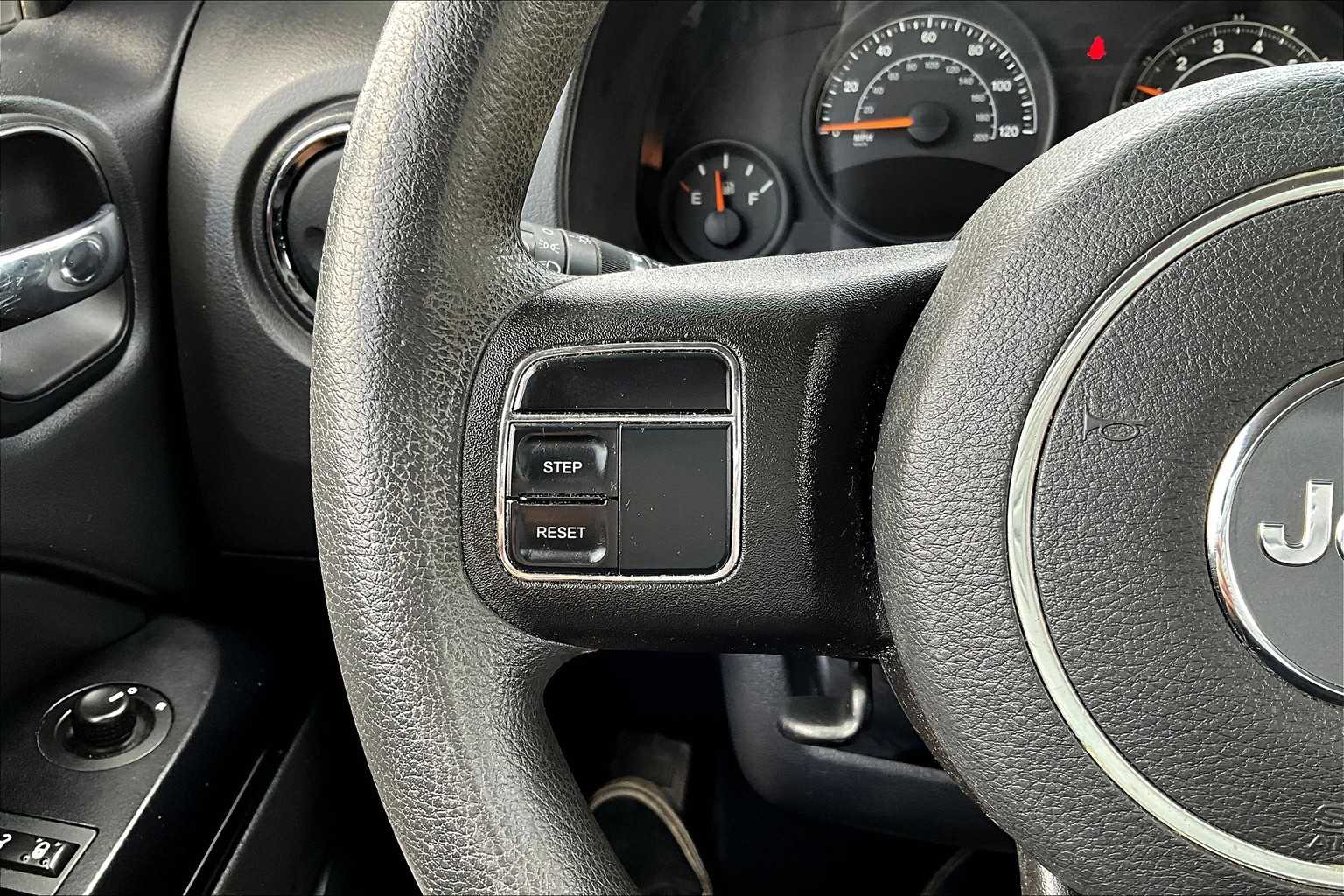 Thumbnail: 2014 Jeep Compass - 24