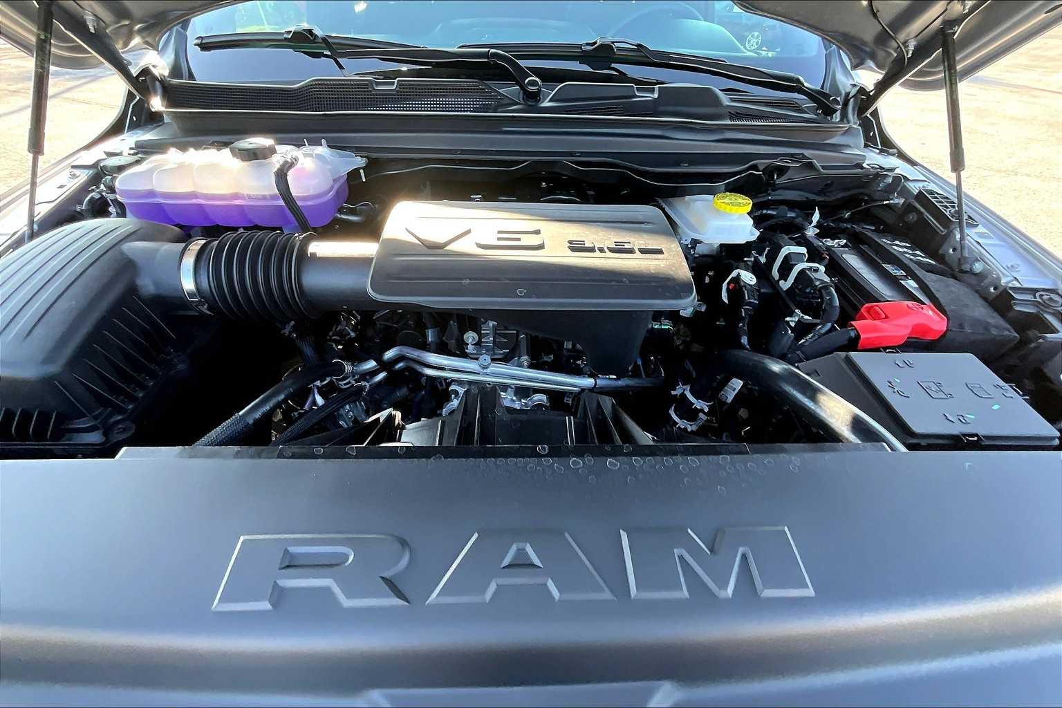 Thumbnail: 2025 RAM 1500 - 8