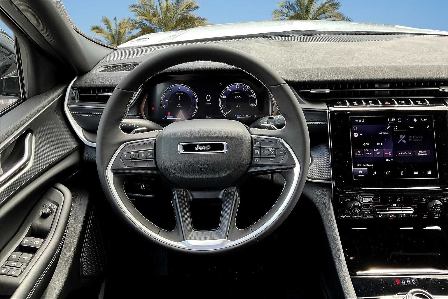 Thumbnail: 2025 Jeep Grand Cherokee - 14