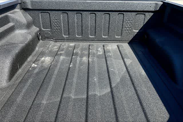 Thumbnail: 2025 Jeep Gladiator - 18