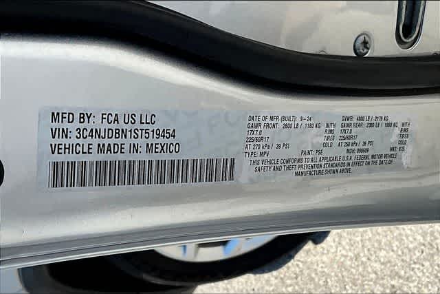 Thumbnail: 2025 Jeep Compass - 21