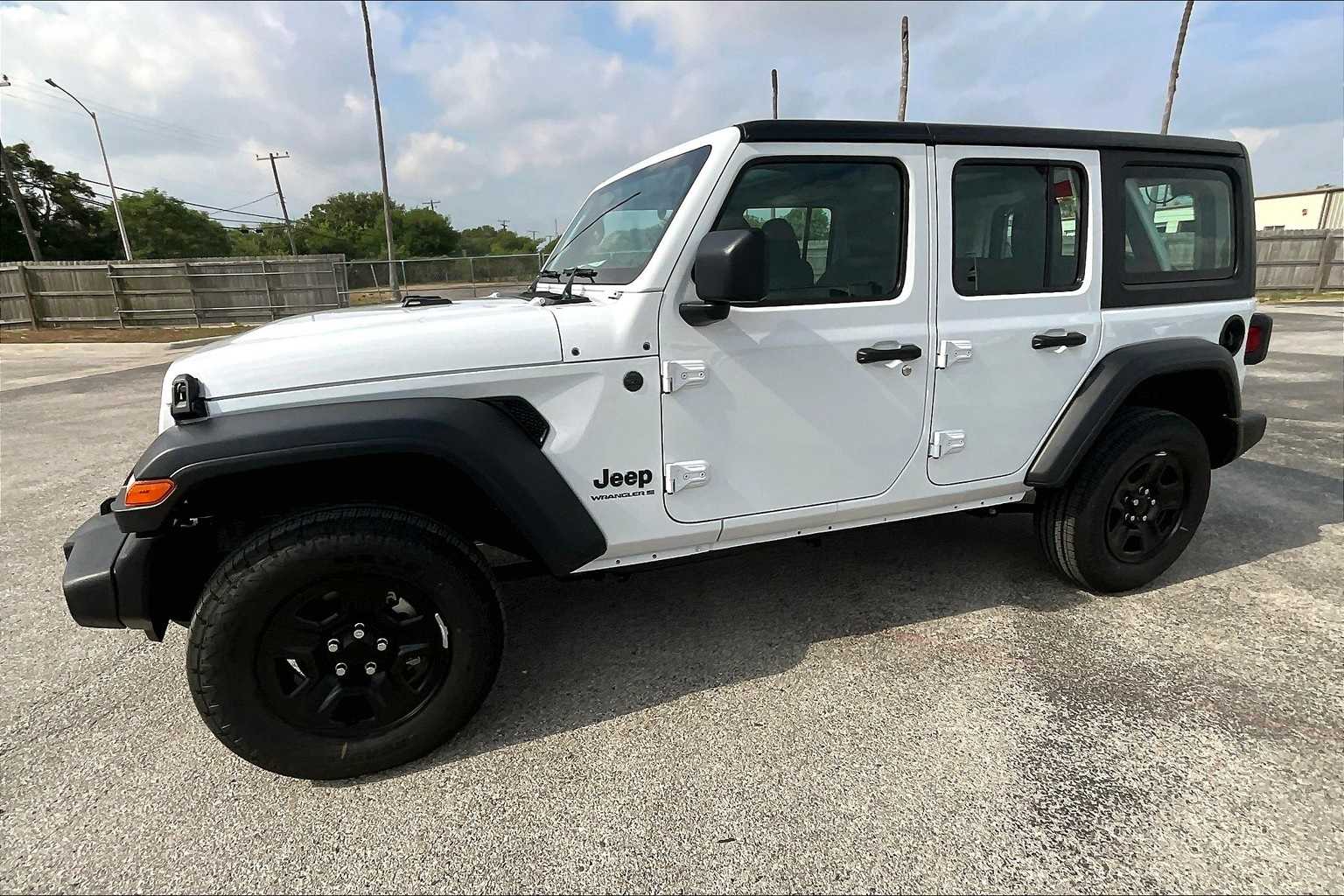 Thumbnail: 2025 Jeep Wrangler - 3