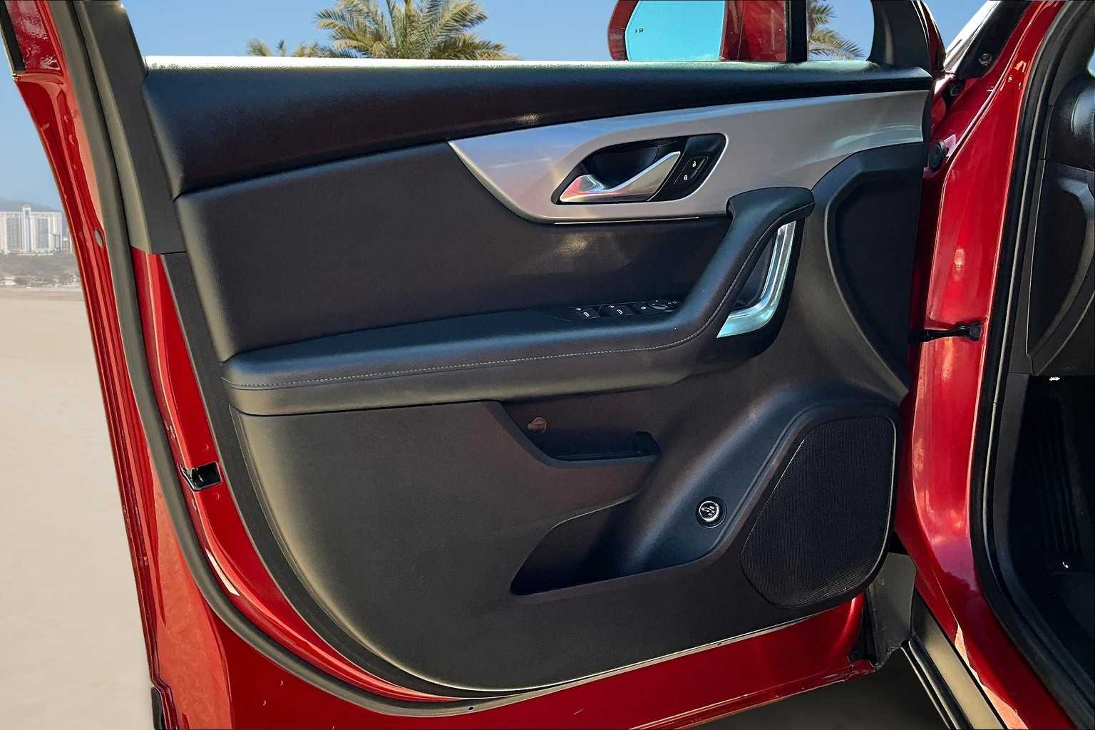 Thumbnail: 2019 Chevrolet Blazer - 26