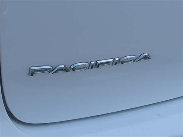 Thumbnail: 2021 Chrysler Pacifica - 12