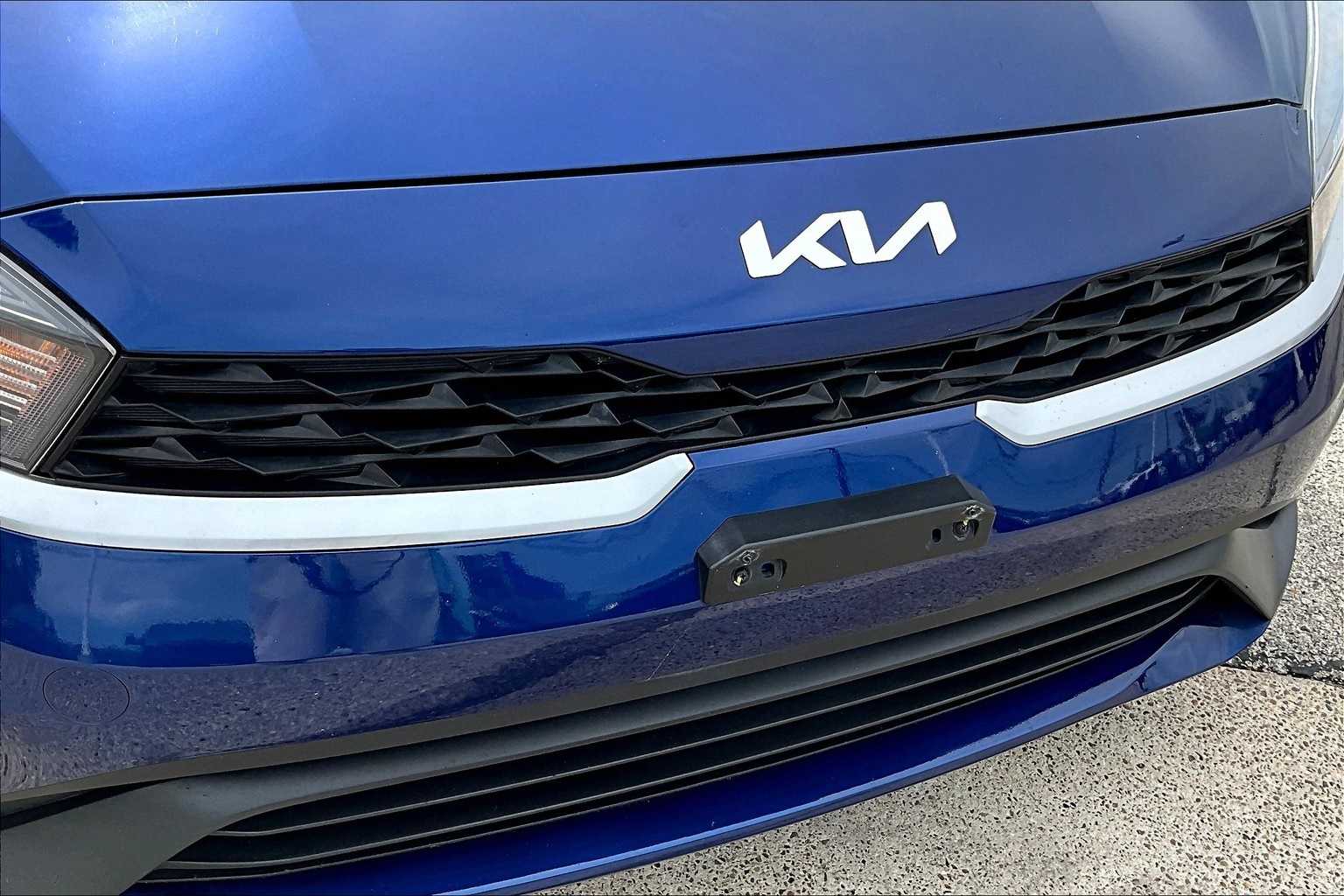 Thumbnail: 2022 Kia Forte - 33