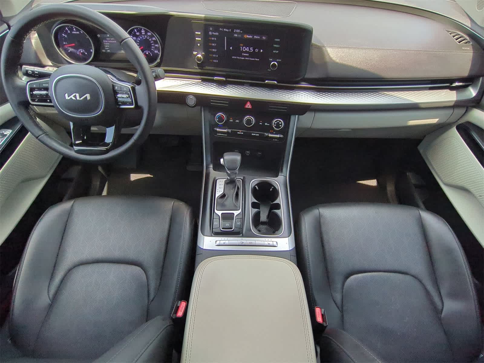 Thumbnail: 2023 Kia Carnival - 15