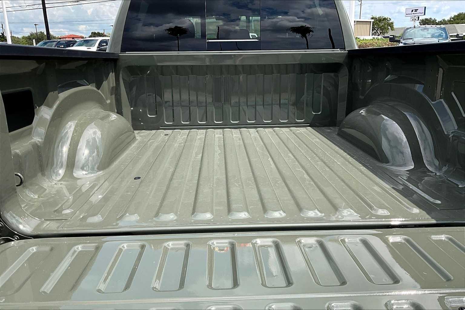 Thumbnail: 2025 RAM 1500 - 19