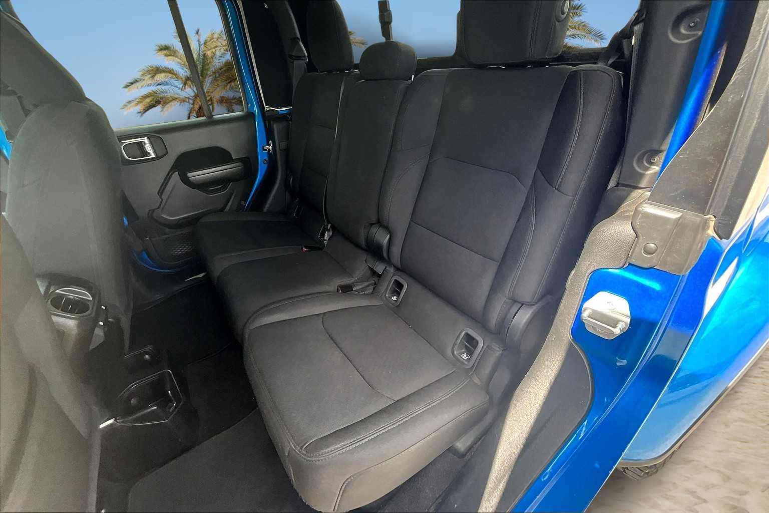 Thumbnail: 2021 Jeep Gladiator - 13