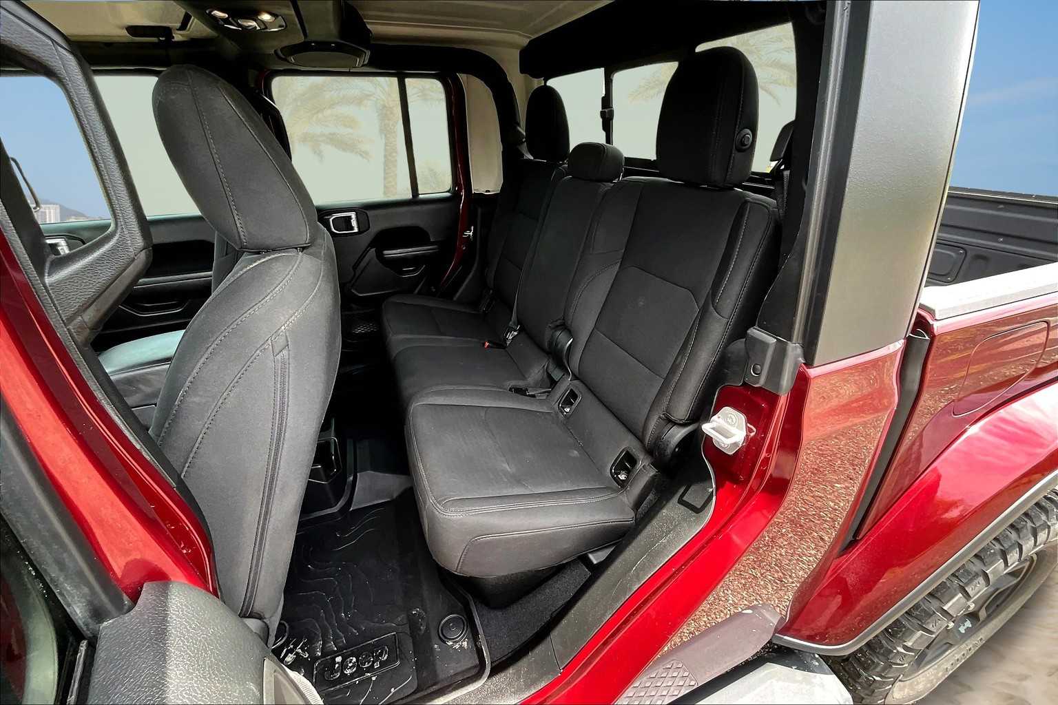 2021 Jeep Gladiator Sport 12