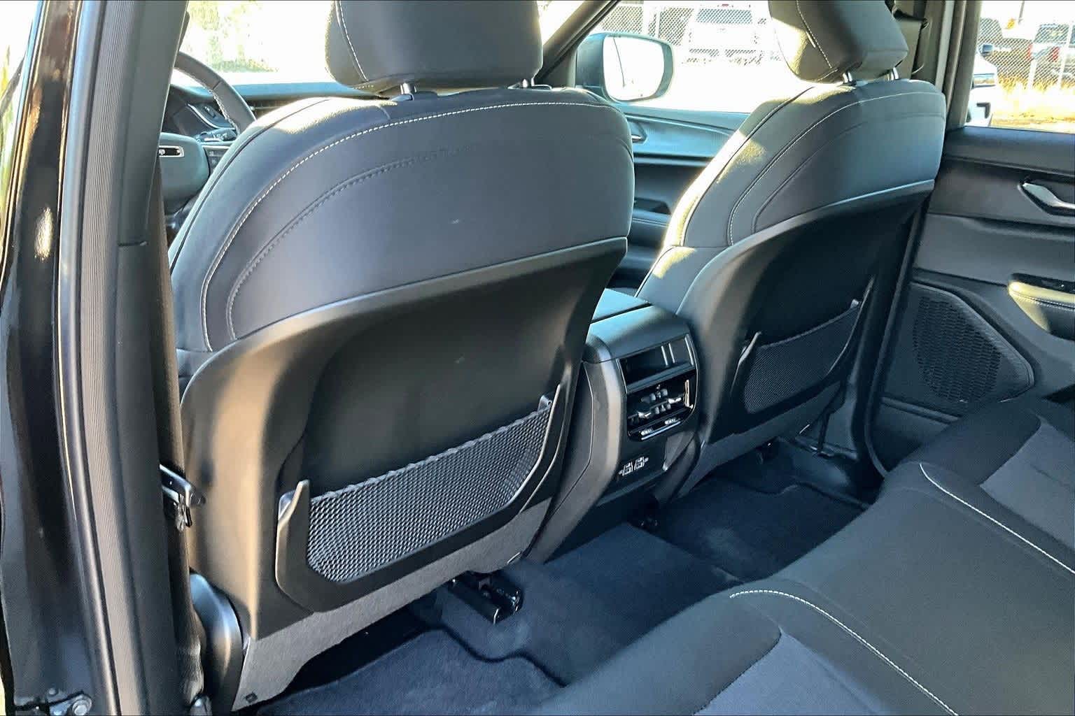 Thumbnail: 2025 Jeep Grand Cherokee - 11