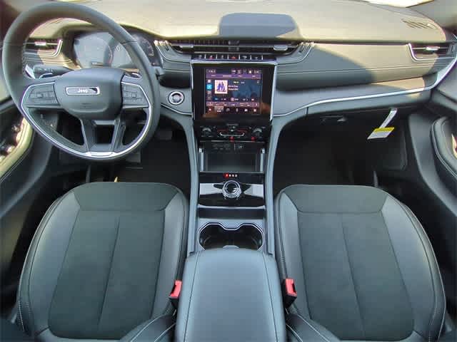Thumbnail: 2025 Jeep Grand Cherokee - 15