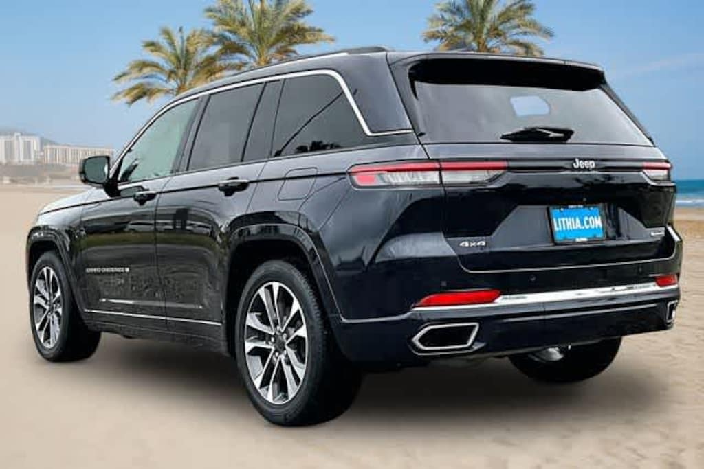 Used 2023 Jeep Grand Cherokee Overland SUV