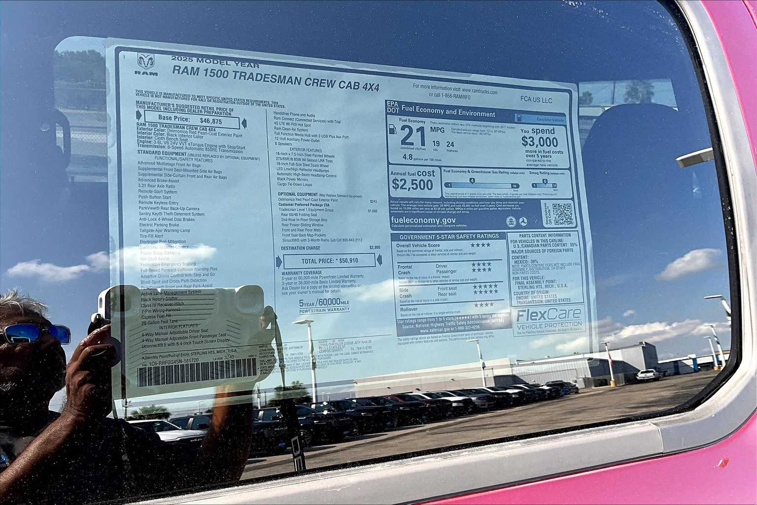 Thumbnail: 2025 RAM 1500 - 23