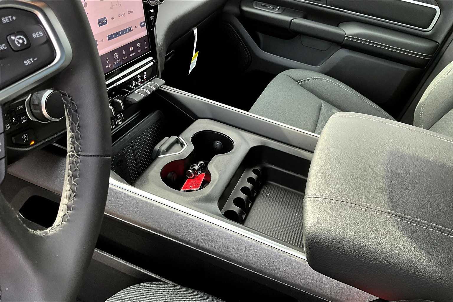 Thumbnail: 2026 RAM 1500 - 17