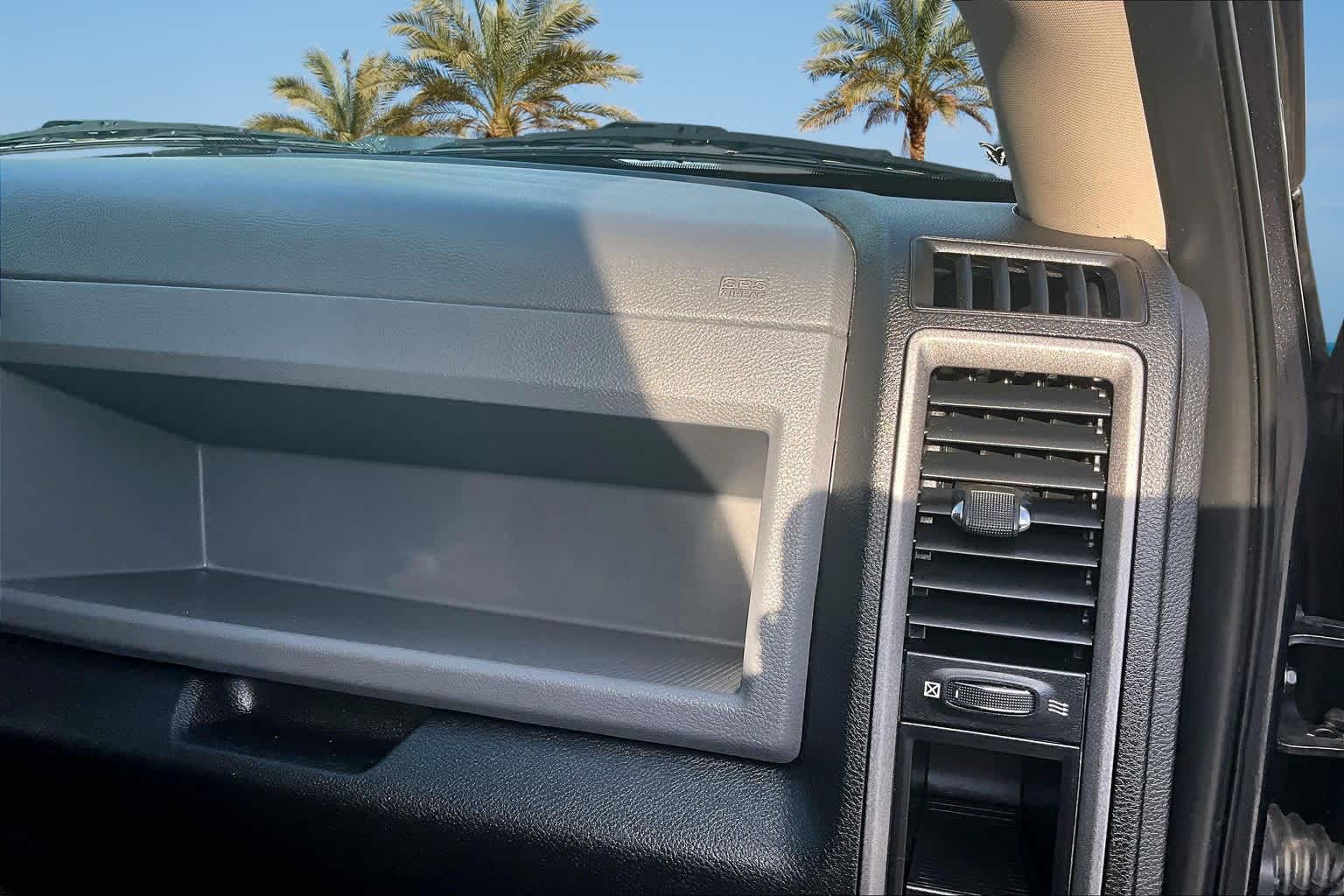 Thumbnail: 2019 RAM 1500 Classic - 21