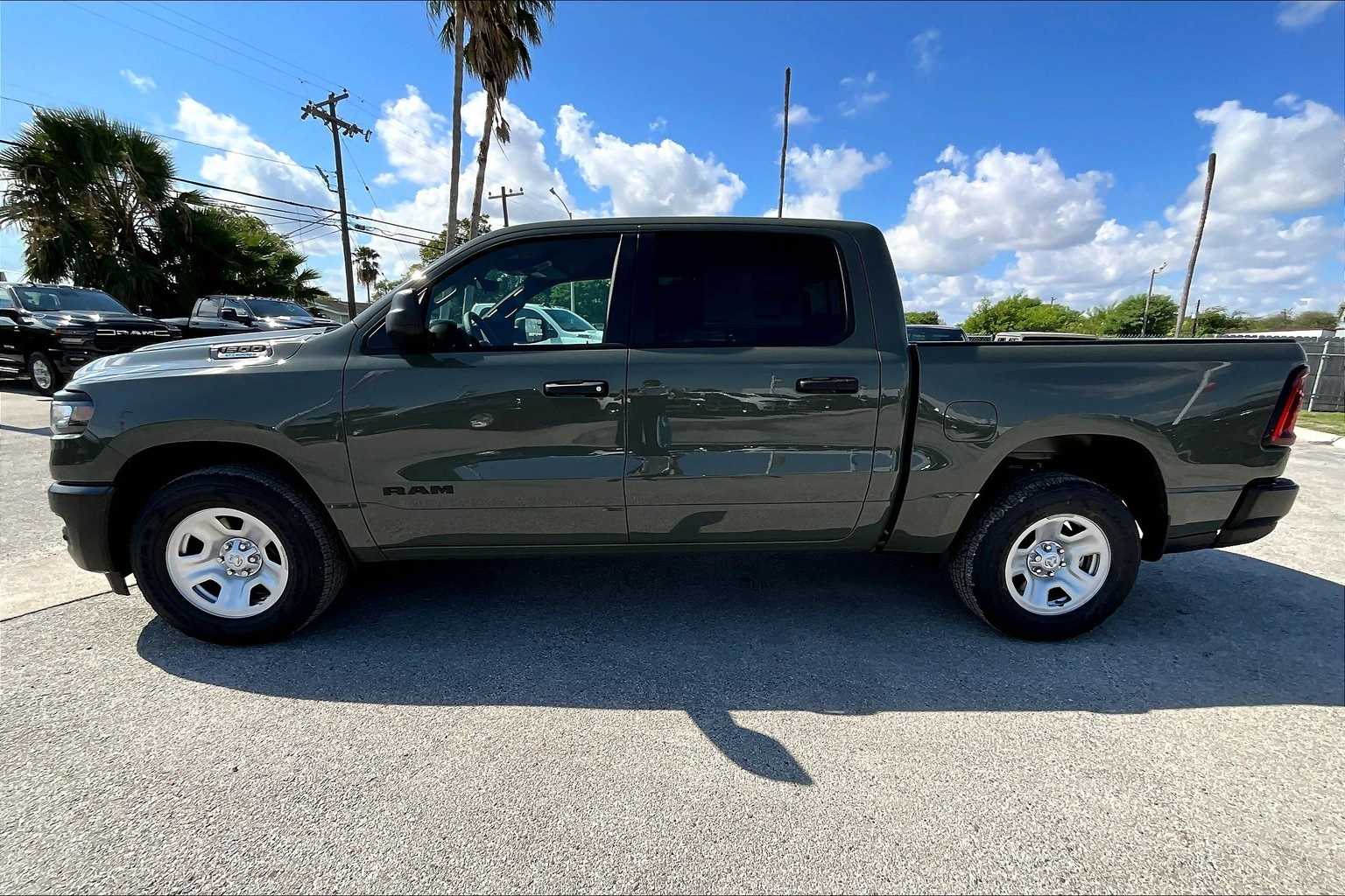 Thumbnail: 2025 RAM 1500 - 3