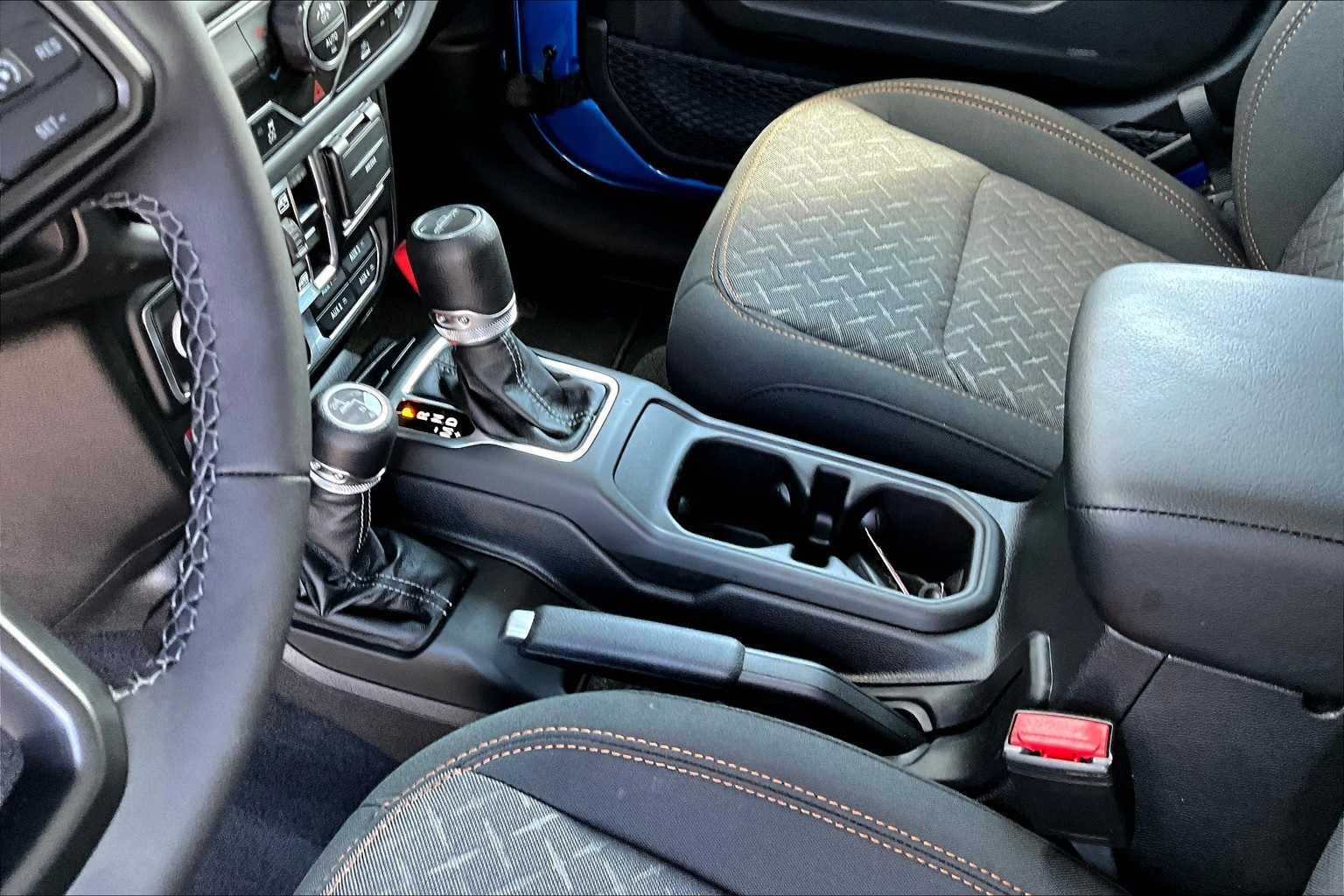 Thumbnail: 2025 Jeep Gladiator - 16