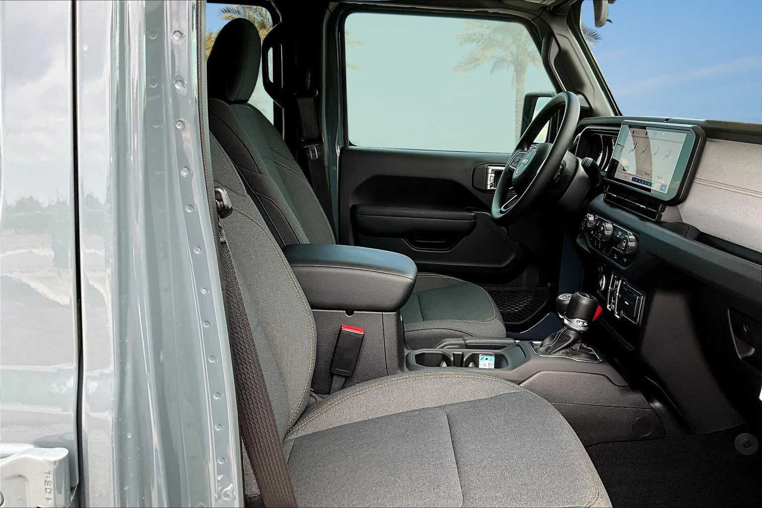 Thumbnail: 2025 Jeep Gladiator - 12
