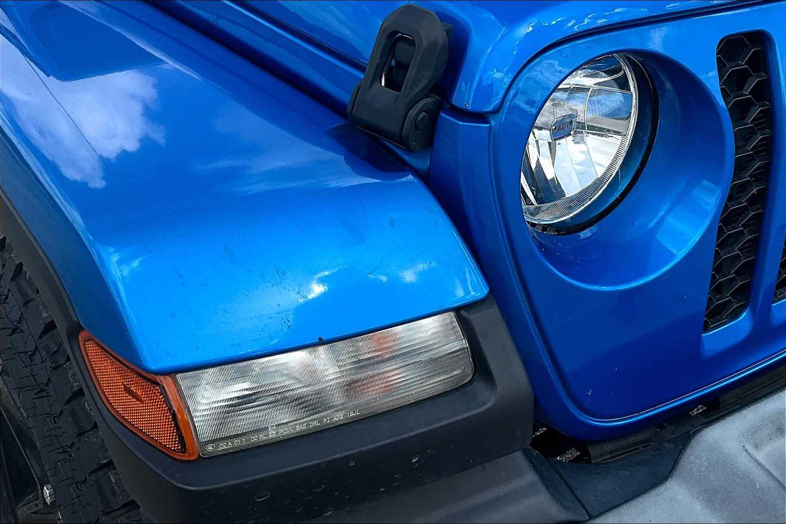 Thumbnail: 2021 Jeep Gladiator - 31