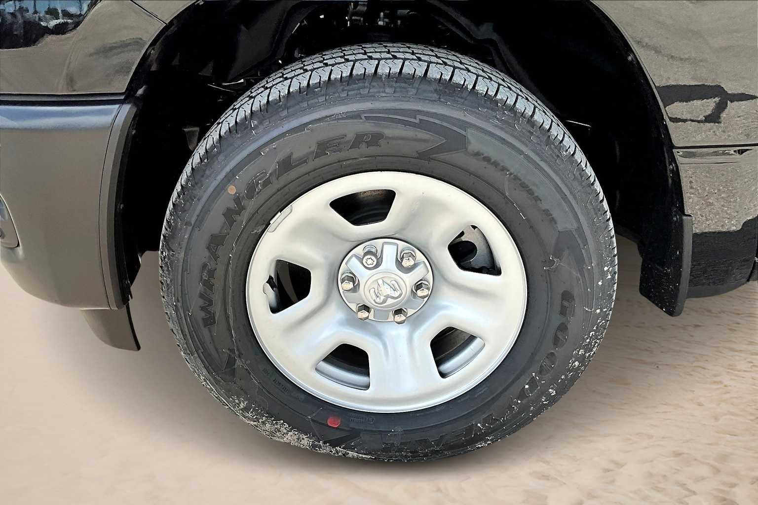 Thumbnail: 2025 RAM 1500 - 7