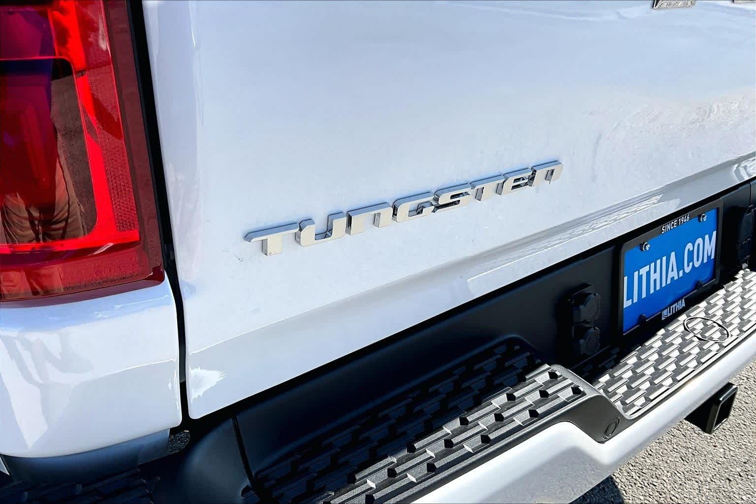 Thumbnail: 2026 RAM 1500 - 7