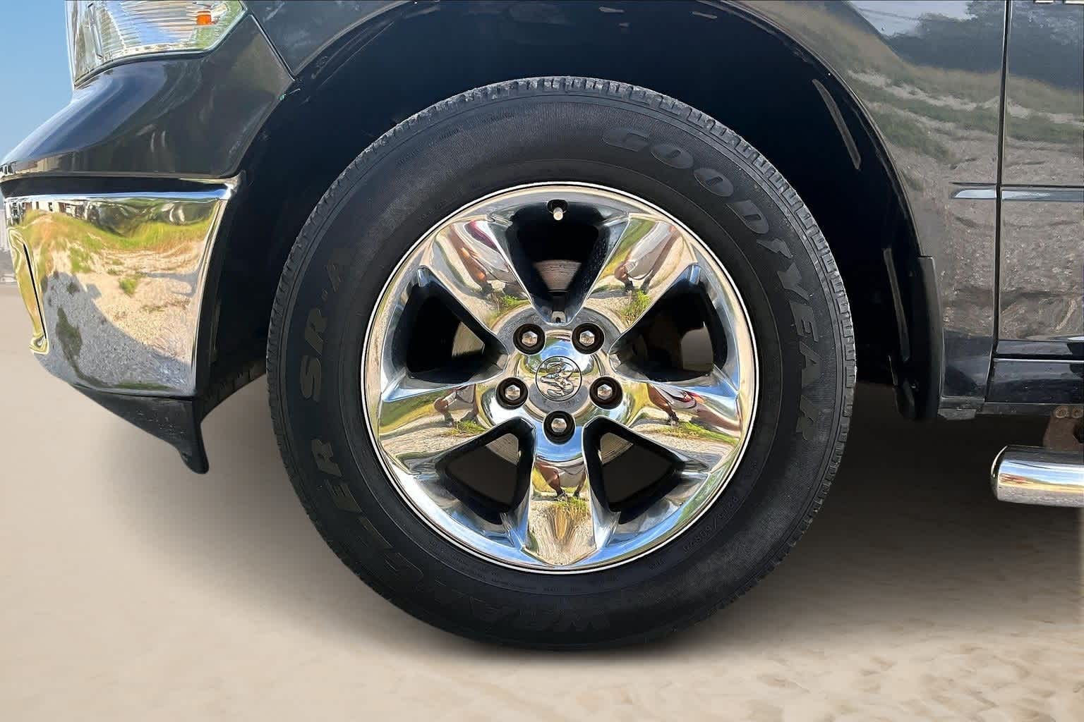 Thumbnail: 2019 RAM 1500 Classic - 7