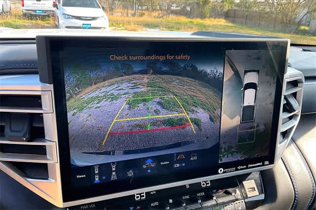 Thumbnail: 2022 Toyota Tundra - 24