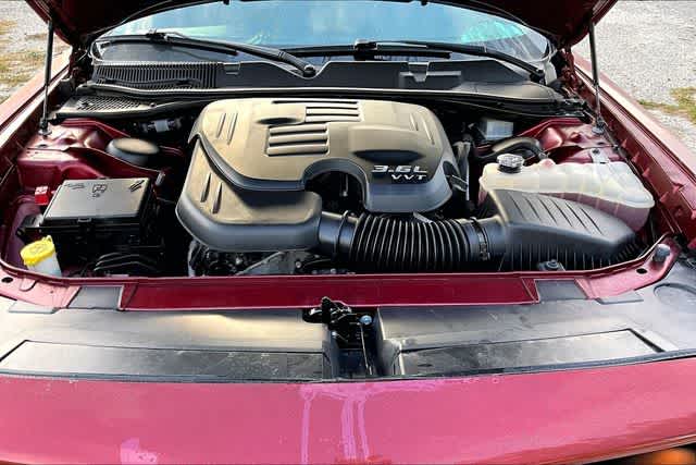 2022 Dodge Challenger SXT - Photo 8