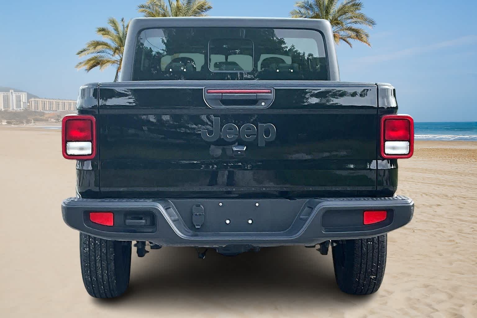 Thumbnail: 2024 Jeep Gladiator - 5