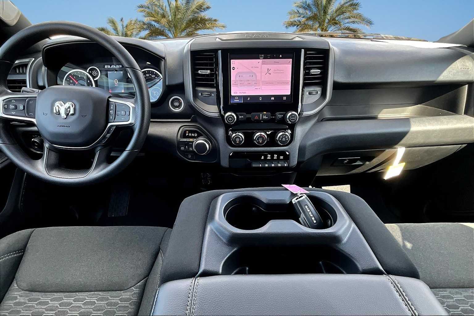 Thumbnail: 2025 RAM 1500 - 10